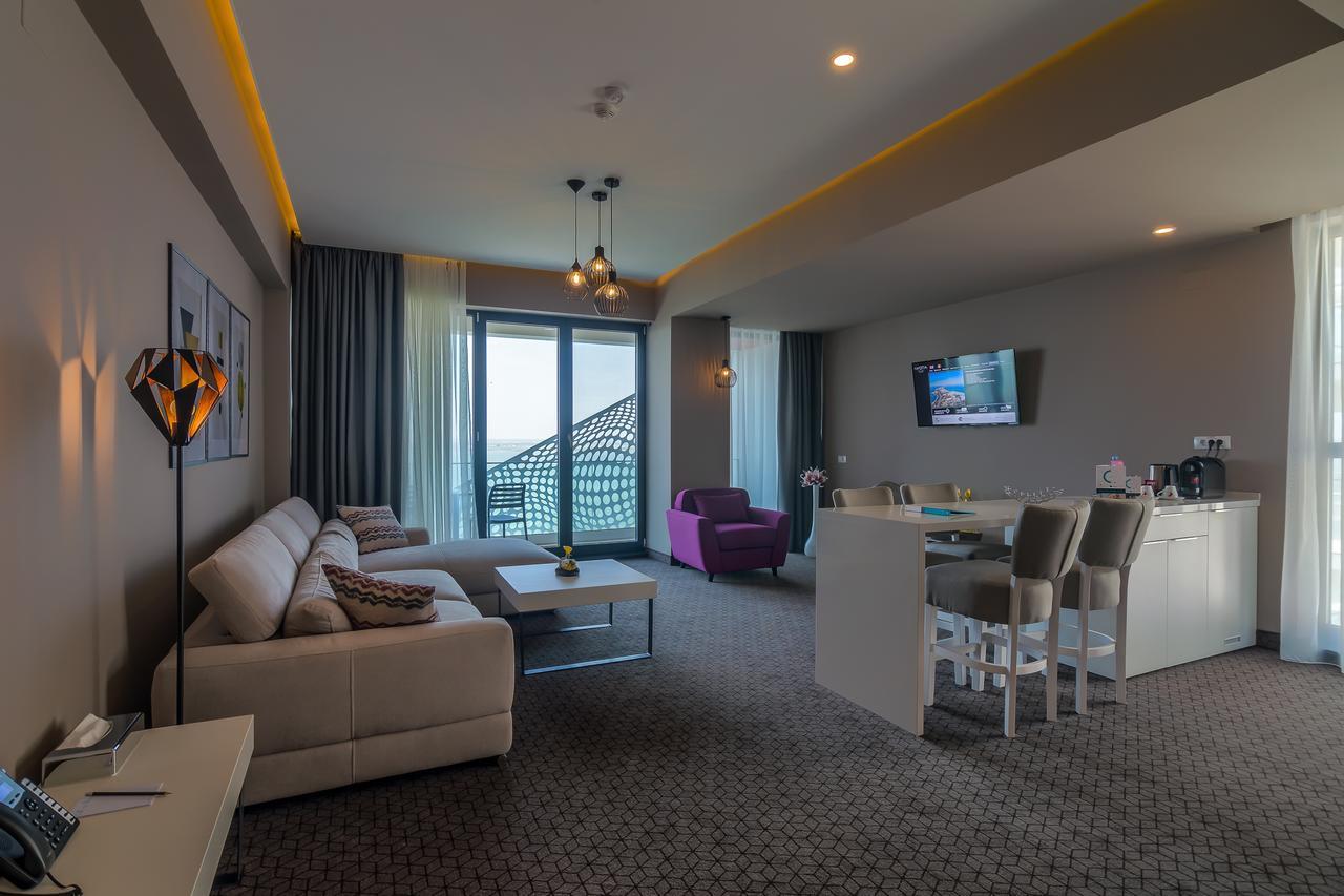 Nyota Hotel & Conference Center Mamaia Exteriér fotografie